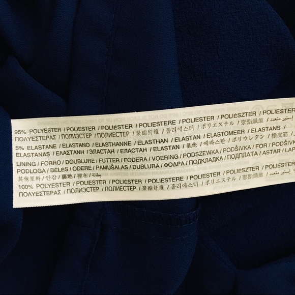 Mango | V-Neck Cut-Out Crepe Shift Dress - Picture 7 of 7